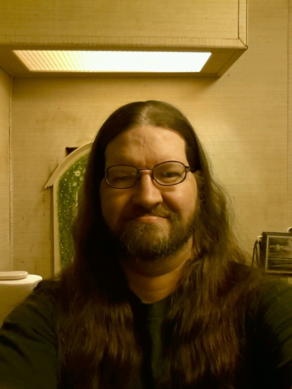 one more of the masses who is classless,  but I wear glasses.