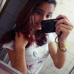 Sei oque penso, mas tomo cuidado com oque eu falo ! '-'