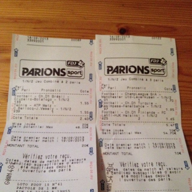 Ticket PS on Twitter ! Je vide le compte en banque de la FDJ !