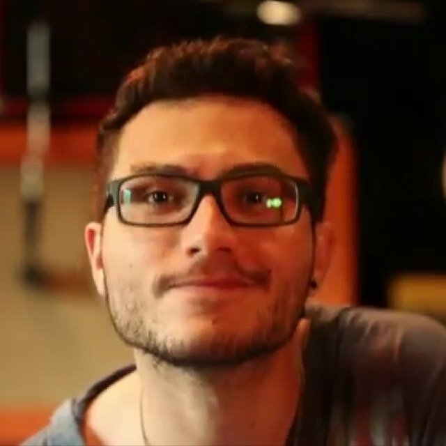 pessoa que me faz feliz, pessoa que me guia, eu sem você, não existiria te amamos divo @BruninhoCerri seguidas pelo divo dia: 29/06/2013