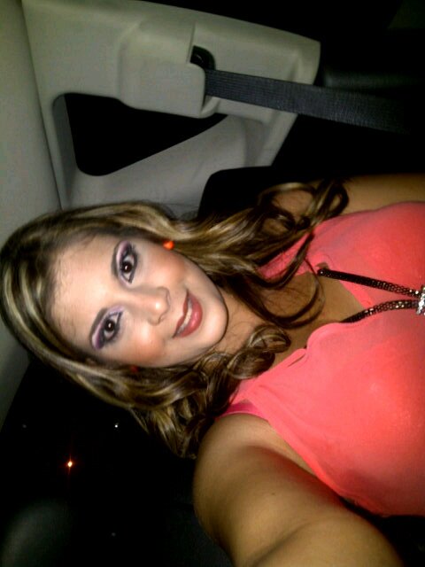 faniaka's profile picture. 