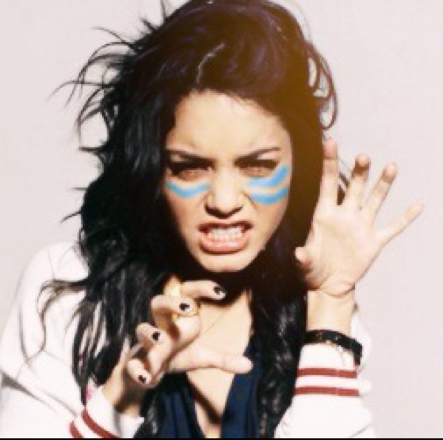 RoaringWarPaint's profile picture. This is my account for when @PaintedTigress is locked or for whenever I'm hiding from Hook! Shhh!