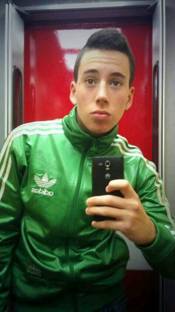 tu chiko playboy te me chibo y me voy      pimiento krew