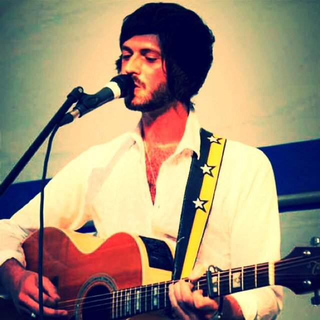 Manchester based Solo Artist... Debut EP Stars Will Fall - Out Now http://t.co/dXt7kp3AOD @Youtube http://t.co/hgovCVH0Ry