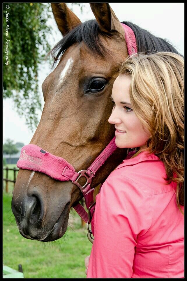 I like shopping, motors, horse riding,  go out with friends, and sport :D