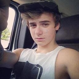 kingquinnrp's profile picture. I AM KING. Demi-God of rebellion! I'm 17. Son of @xxKellinQuinn and @ddlovato_DG. My stepmom and stepdad are @AnnaLostSoul_ and @IronMan_Mk40