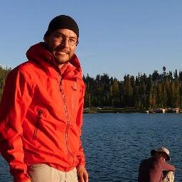 Developer at Esri 🌎, lover of plants and the outdoors.
