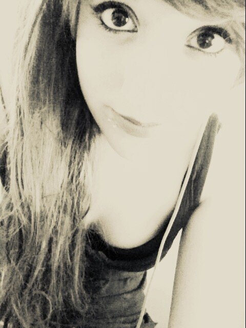 PecanPeccary's profile picture. ELLA-M-F-A-O ♥ I love milkshakes (: