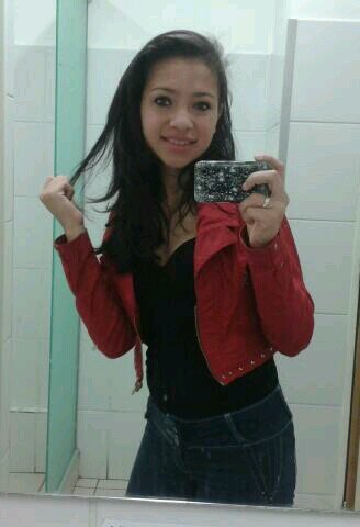 Vem comigo , no caminho eu te conto ;),