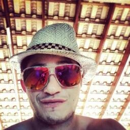 Ter talento é ser abençoado, ter presitigio é ser reconhecido e ter coragem é ser ousado #ousadiaeAlegria !  Estou rodeado de vários, mas poucos são especiais