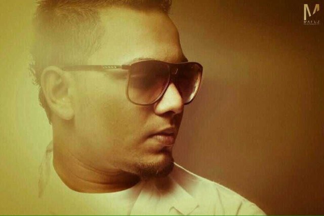 WeLcoMe To My TwiTTeR OFFICIAL PaGe success is focusing the full power of all u are on what u have a burning desire to achieve.
