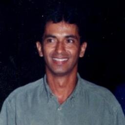 Professor da rede pública municipal, cursando licenciatura em história, coordenador de eventos de Nova Cruz, promotor de shows e eventos.