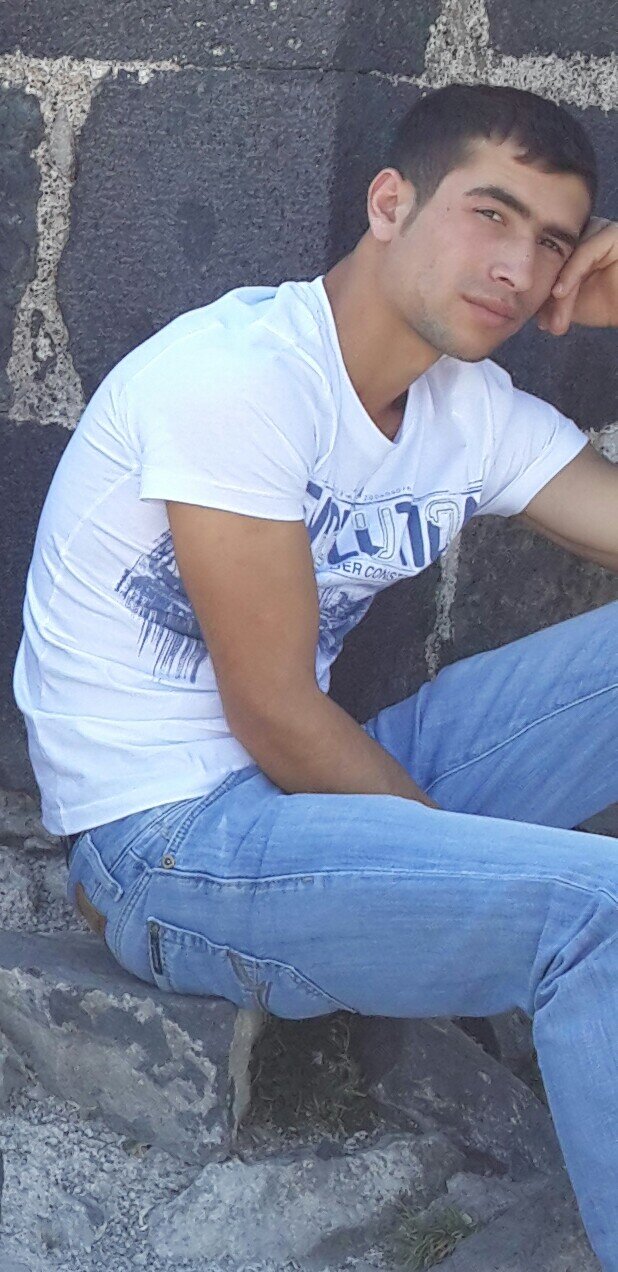 zana_65's profile picture. 