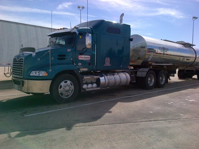 Schill207's profile picture. 