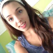 beernoguera189's profile picture. Si rechazamos el amor que se nos da, si nos negamos dar amor porque tememos dolor o perdida, entonces nuestra vida estara vacia, y nuestra perdida mayor