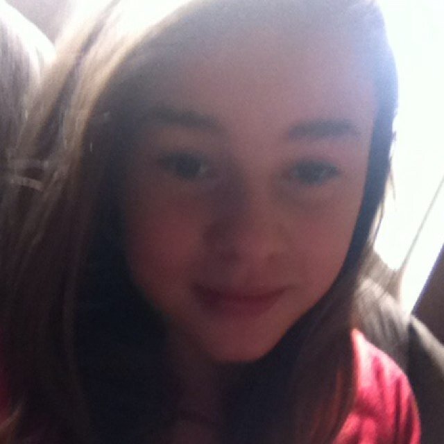 Im 10 single and love bieber !rock in bieber!