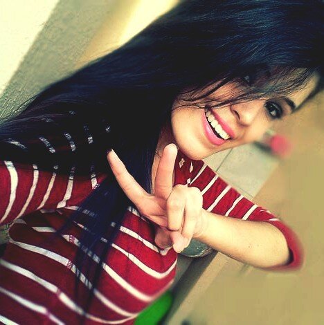 Estudante, Abusada, Ciumenta, Chata, Risonha,Carinhosa, Teimosa, Ansiosa,  Odontología e Feliz. NY, EUA ♥♥