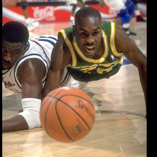 MikeChettaB's profile picture. 24.Portland raised #PAPERCHASE My only competition is ME