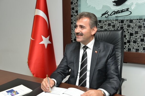 ÇANDEF (İst.Çankırı Dernekler Federasyonu) Onursal Başkanı-
B.Şehir Belediyesi - İç Denetçisi -  
TBBD Genel Bşk. Yardımcısı