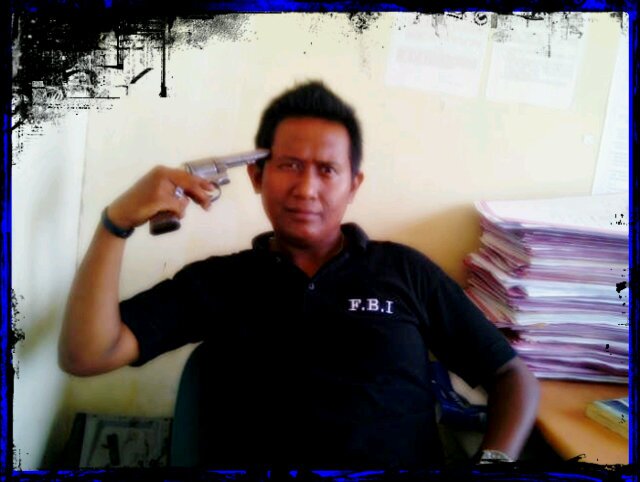 Jadilah Diri Sendiri Karna Itu Lebih Baik Selama Kita Yakin Akan Diri Kita :)
