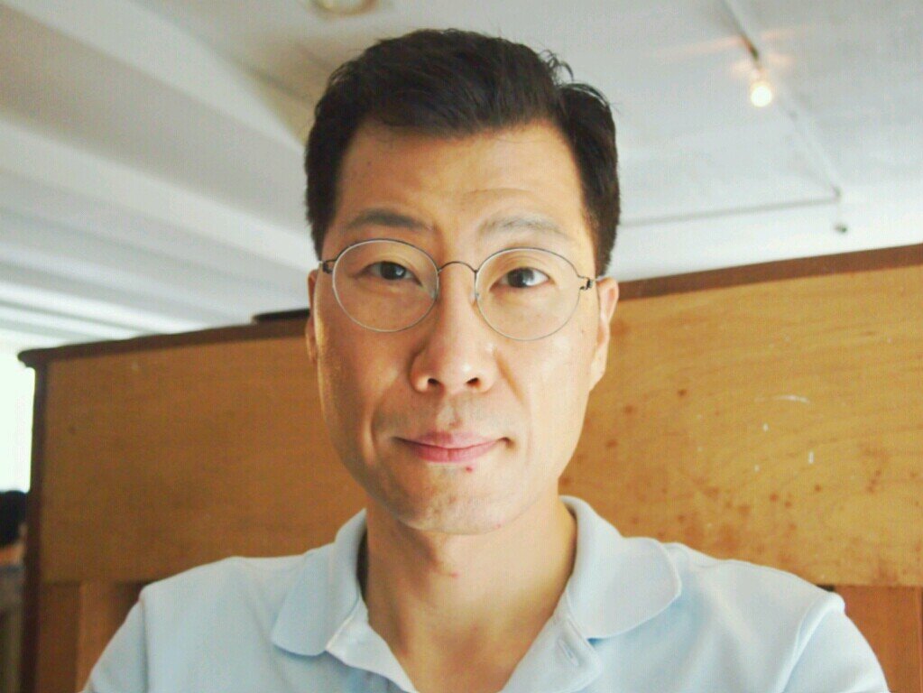 모빌토크주식회사 대표이사 홍승우입니다.