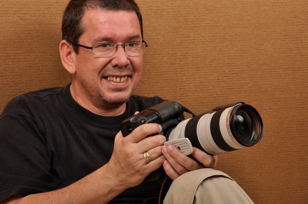 Photojournalist. Member of IFJ, the National Union of Press Workers, and Circle of Photographers.