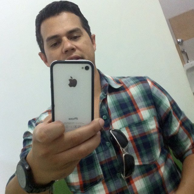 RicardoLopesm's profile picture. Perdoe seus inimigos mas não esqueça seus nomes. -
J.Kennedy.