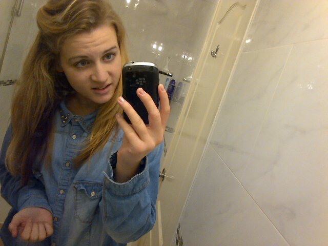 SMfroggatt's profile picture. You look lost, follow me.  @1D_momentsx is my lesbian friend. one direction 2/4/13. I haven't been here since torn but forever I will