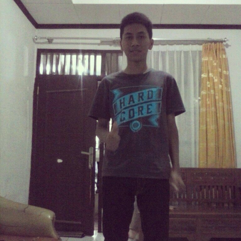 aza_vers's profile picture. Pencinta Real Madrid sejati (Madridtista) |Gw hanya punya satu tujuan hidup,.. yaitu cita-cita