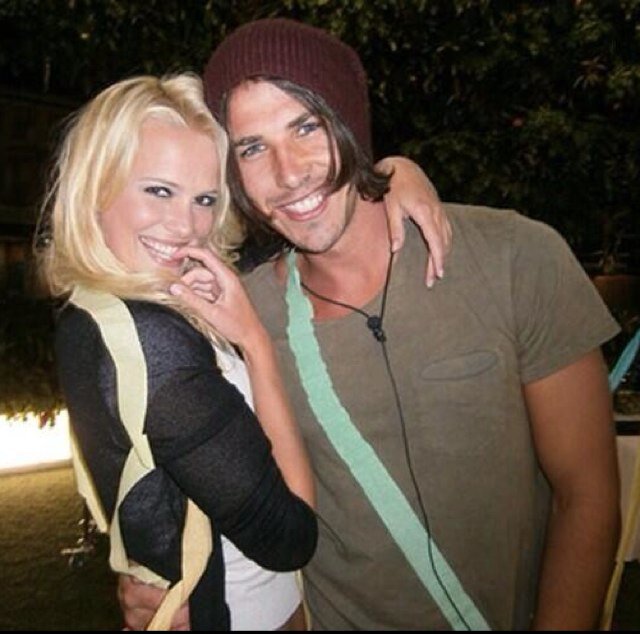 BBAUTeamDrade's profile picture. Fan page for the gorgeous drew and jade on BBAU 2013. Vote for both. Follow for all things drade! Forever shipping #drade #TeamDrade Rohan,Caleb,Ben 2012 follow