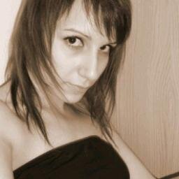 UnusedMobbingRs's profile picture. Женщине можно говорить только правду, и только с три короба.