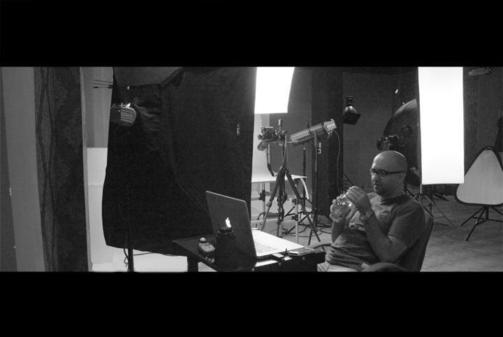 v(visual artist ) creative director & professional Photographer Image consultant