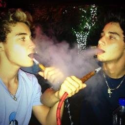 Amo a @Janoskians Son cinco chicos de los que me enamoré por que son ellos mismos. Y después por lo perfectos que son.