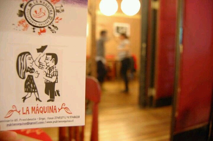 Bohemia Antigua de Providencia. Música Chilena y Latinoamericana. Cueca Urbana. Boleros, Vals Peruanos, Tangos, y más. Seminario 65, teléfono 227271887