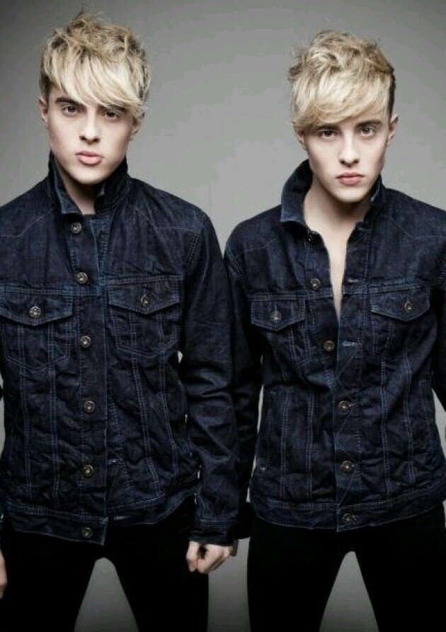 Basically i tweet Jedward lyrics and sayings and their tweets! follow @planetjedward and my main account @bethanygrimesxo