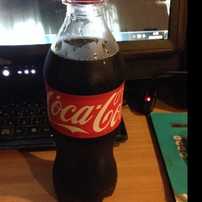 コーラしょうねん。