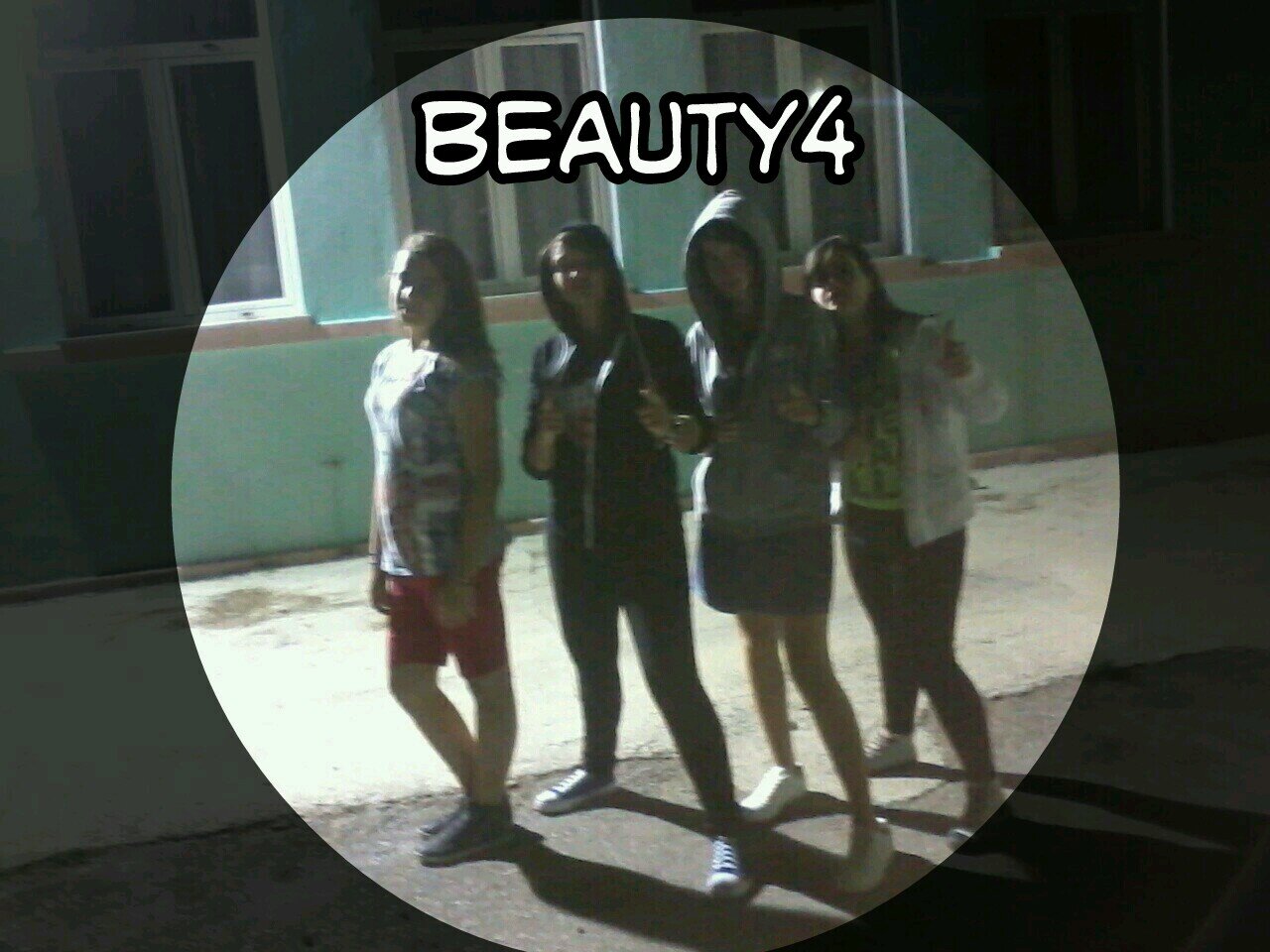 Hii:) We're Beauty4 and we'd be grateful if you'd follow us :D Our accounts are @ElenaStyles94 @PontikakiB4 @EleniKiou @despoina11