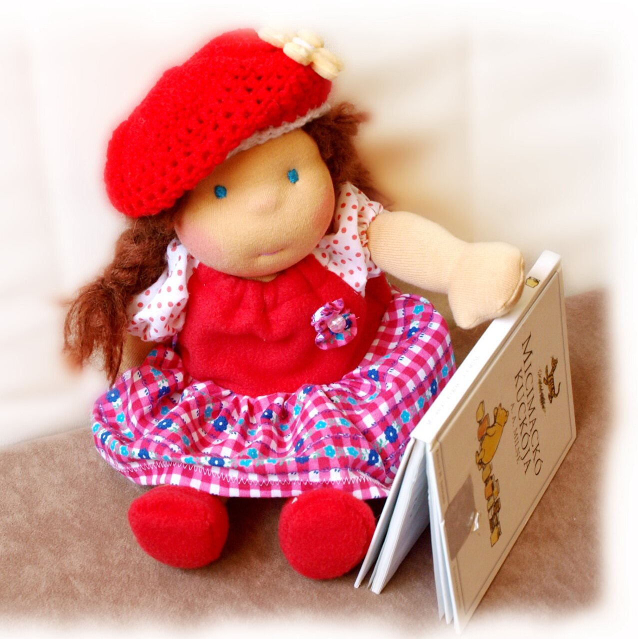Hi! My name is Katica! I'm a mother of 13 years old girl, a teacher, and a Waldorf doll, and stuffed toy maker since two years.