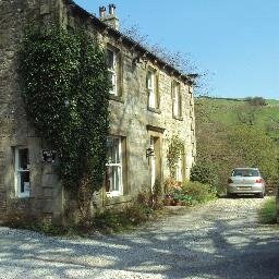 Wharfe View bed and breakfast in Burnsall. Welcoming all on the way of the roses cycle route, dalesway walk and many more walks