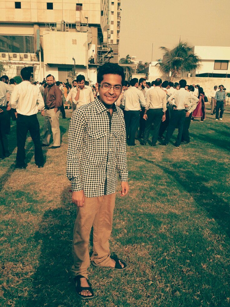 19 year old A-level student,Born in the family of Business minded  & Cricket lovers of #IndiaVsPakistanmatches,#footballFreak #SupportLFC http://t.co/wD6uqPmtcH