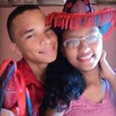 Sou uma pessoa alegre, amiga que gosta de se diverti, brincar, estudar, assistir toda e qualquer forma de entretenimento. Enfim, sou muito heterogêneo.