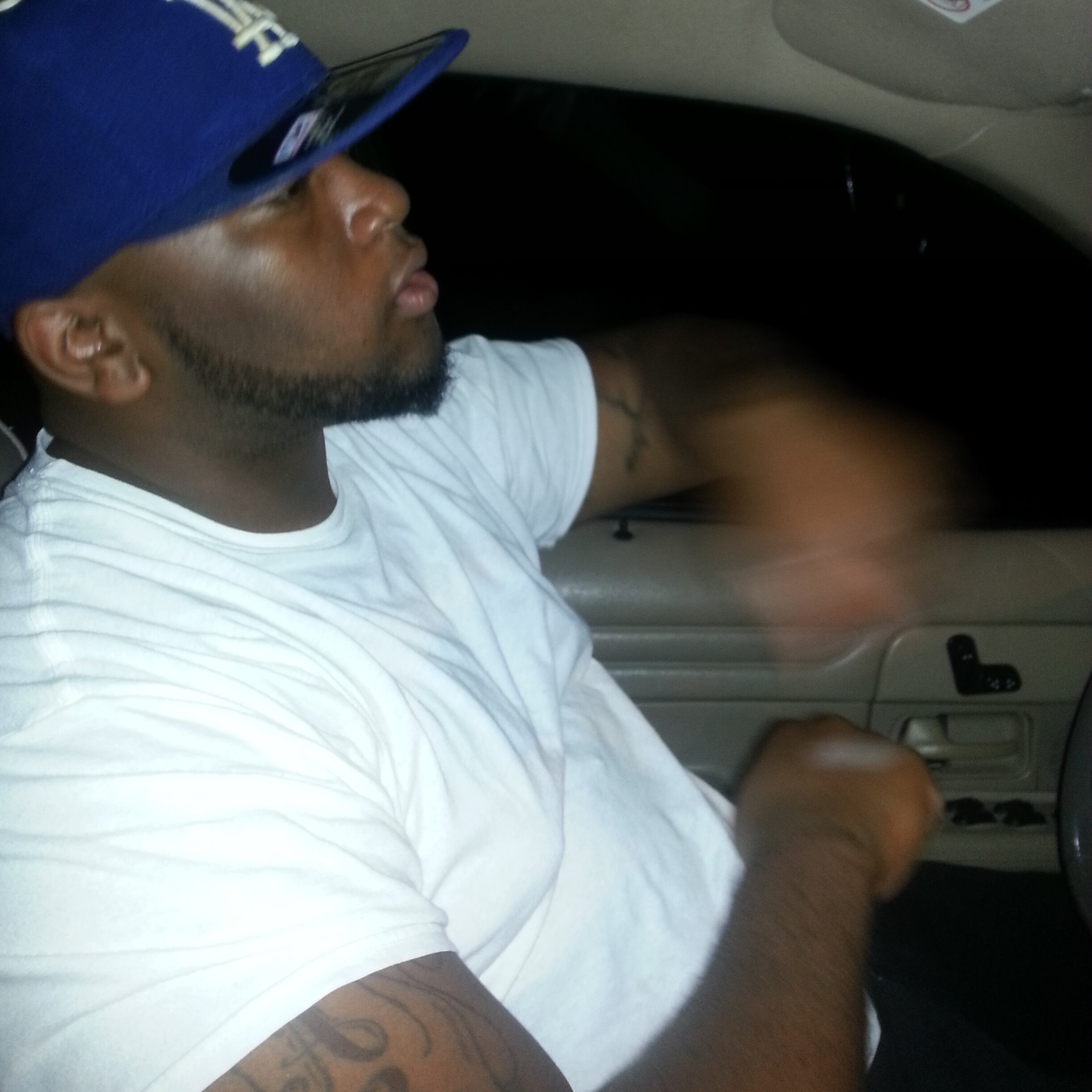 I put God first, family second, and money third Love chilling, making money, and living!!!! That's all u need 2 know bout yo boi!! Feel free 2 follow