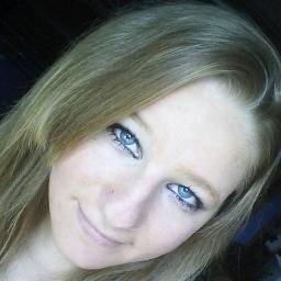 im 17, blonde hair, blue eyes, i adore cheerleading and singing.