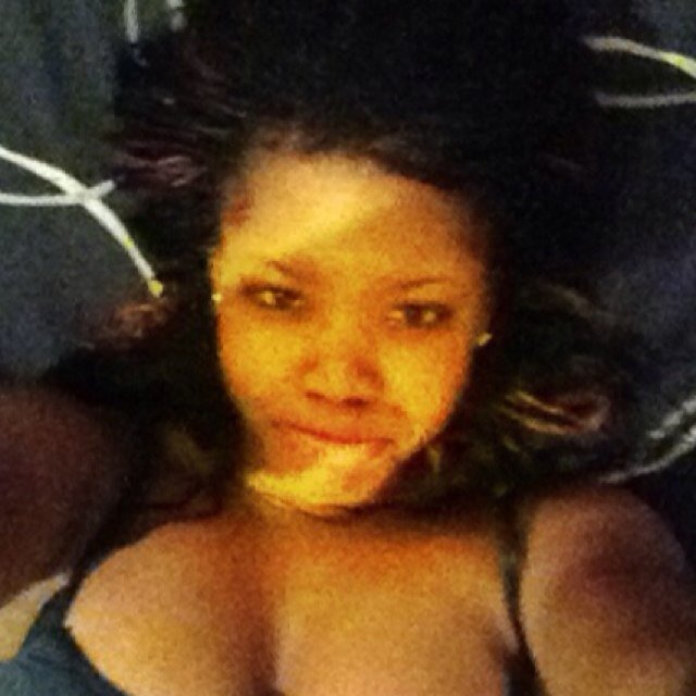 SnapChat: naisa_bhoo #Hate Sneakdissing ppl
