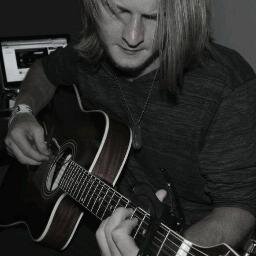 just your above average 19 year old. i write music, Longboard, i do Parkour, and martial arts. Welcome to the other side of sanity