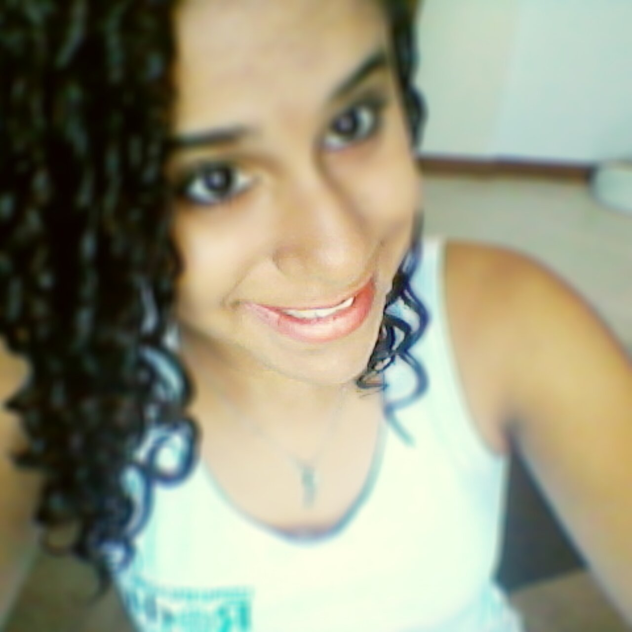 Por isso eu canto minha vida com orgulho , com melodia, alegria e barulho.                         Mavian 3 Mouis 3