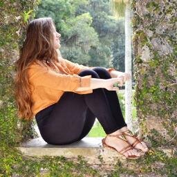 Bom coração e um imenso desejo de liberdade, mas também há outros pontos não tão bonitos que devem ser trabalhados. A minha história? Estou escrevendo...