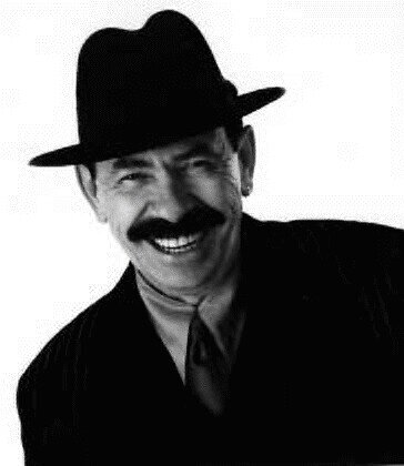 I'm the scatman 

Ski bi di bi di do bap do 
Do bam do 

Bada bwi ba ba bada bo
Baba ba da bo 
Bwi ba ba ba do