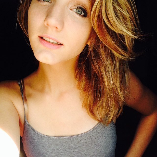 I love dirt bikes
I love music
Im a country girl !!(;3
I love singing
Follow me and ill follow u back333