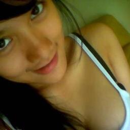 kurmasandiani's profile picture. 